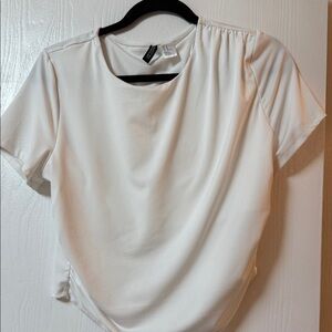 Divided White Short-Sleeve Gathered Shoulder Blouse xl